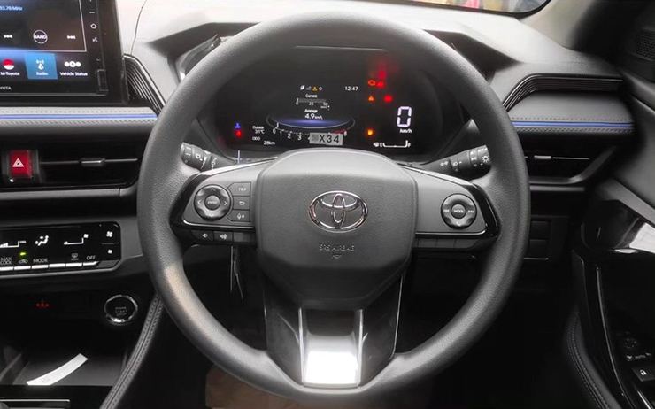 Cận cảnh Toyota Yaris Cross 2023 bản rẻ nhất giá 554 triệu đồng - 5