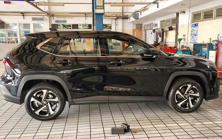 Cận cảnh Toyota Yaris Cross 2023 bản rẻ nhất giá 554 triệu đồng - 11