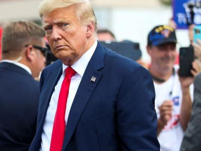 Thế giới - Xuất hiện nhóm "nhà giàu" chi khủng để chặn đường ông Trump