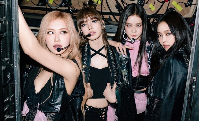 BLACKPINK đến Việt Nam biểu diễn.
