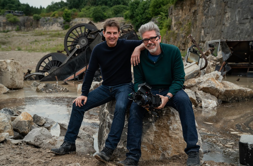 Tom Cruise bên đạo diễn Christopher McQuarrie