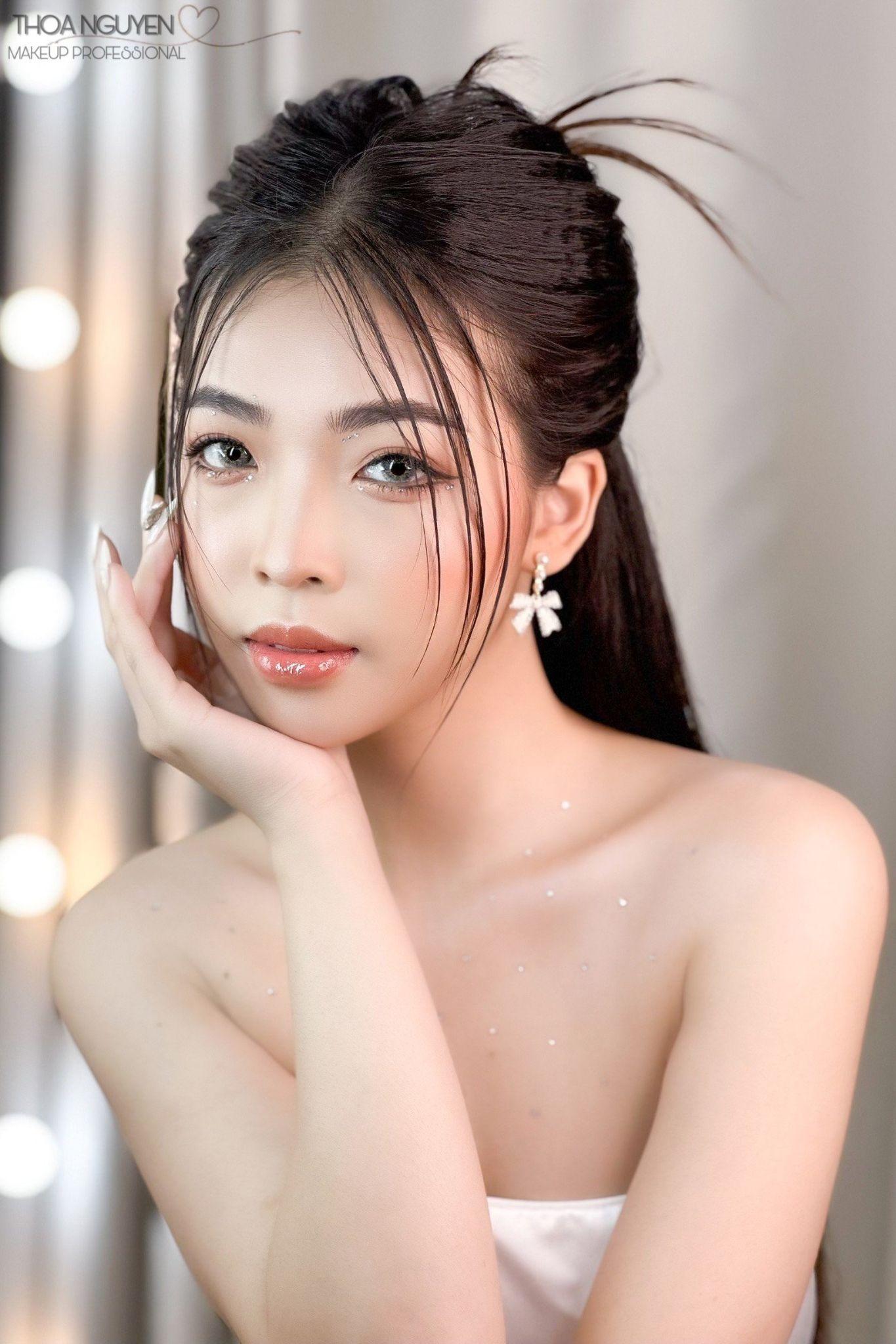 Cô dâu xinh đẹp do Thoa Nguyễn Makeup