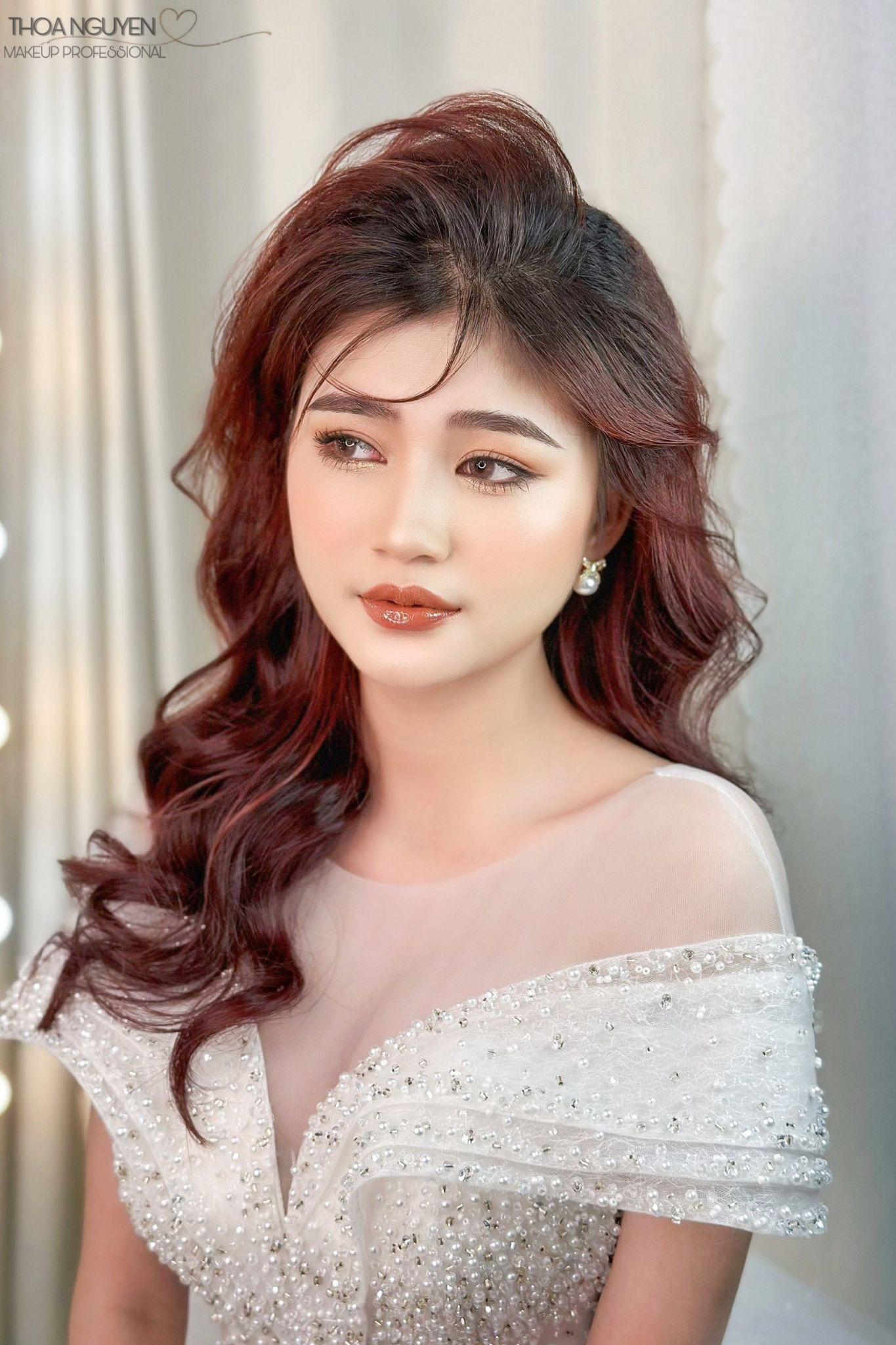 Xu hướng makeup quyến rũ do Thoa Nguyễn thực hiện