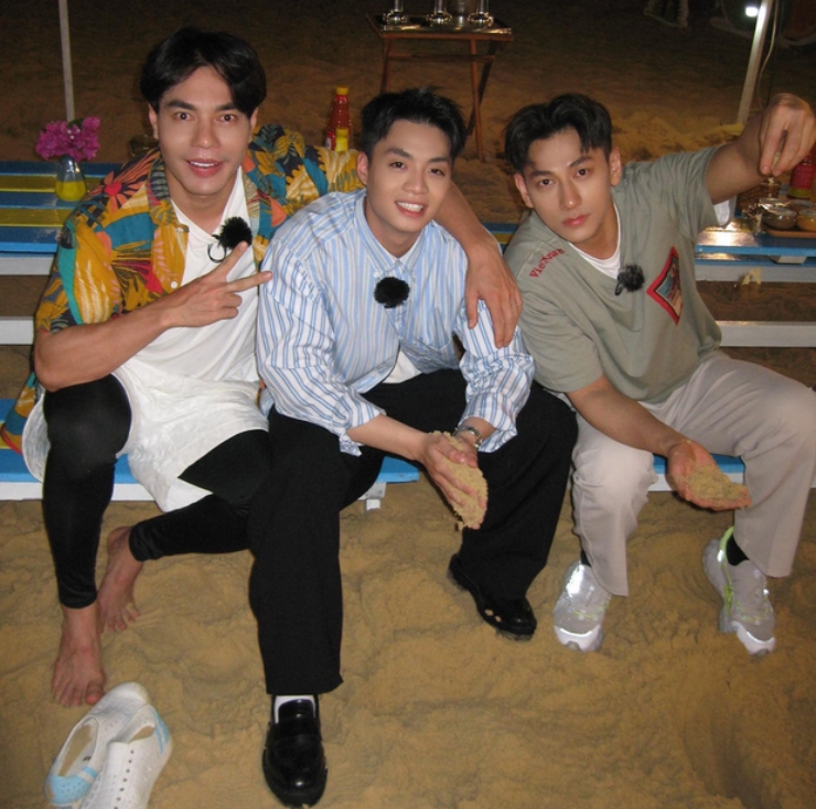 Hậu trường chương trình "Hành trình rực rỡ" 