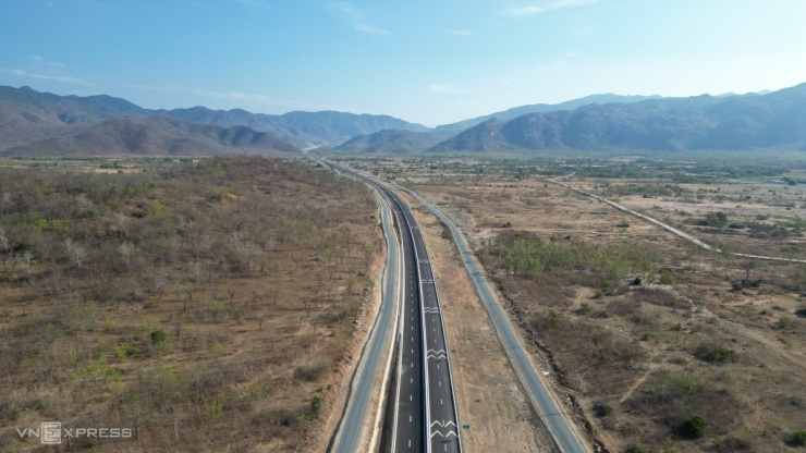 Cao tốc cuối cùng nối TP HCM – Nha Trang chờ khánh thành - 1