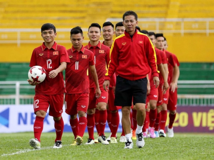 Nhiều cầu thủ trẻ đã trở thành ngôi sao nhờ HLV Hoàng Anh Tuấn.