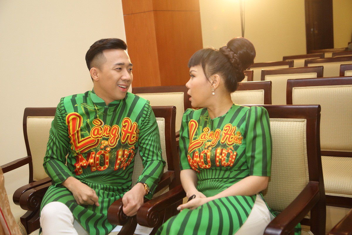 Trấn Thành và Việt Hương phủ sóng các chương trình truyền hình Việt trong thời gian dài.