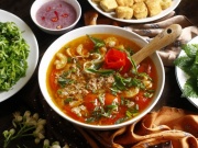 Ẩm thực - Nấu canh riêu với giấm bỗng hay me?