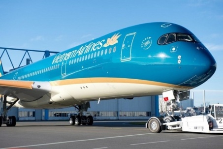 Cổ phiếu HVN Vietnam Airlines bất ngờ tăng trần nhờ loạt thông tin tích cực