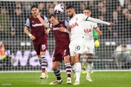 Bóng đá - Hấp dẫn bảng xếp hạng Ngoại hạng Anh: Tottenham tự làm khó, MU đón tin vui