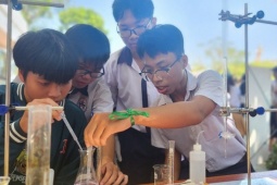 Giáo dục - du học - Trường THPT không còn 'ngồi chờ' học sinh