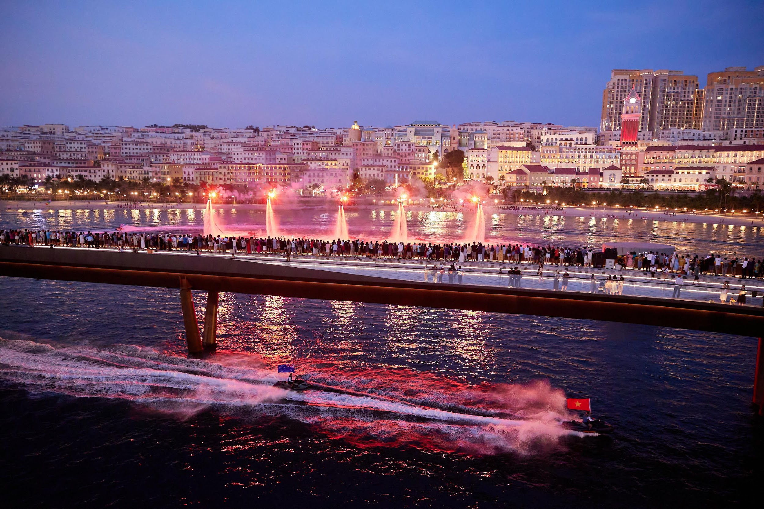 Thủ tướng Phạm Minh Chính khảo sát các dự án tại Thị trấn Hoàng Hôn, Phú Quốc - 8