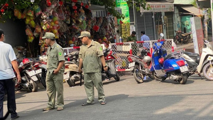 Vụ án mạng khiến một phụ nữ tử vong, người chồng bị thương nặng. Ảnh: NT