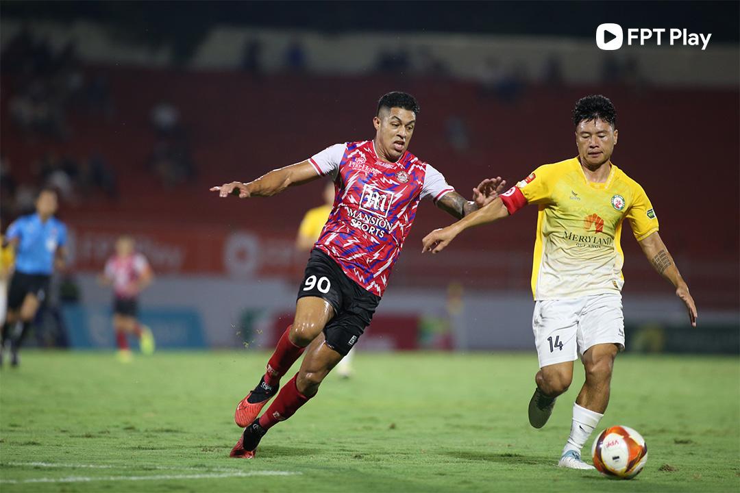 Santiago Patino (số 90) tỏa sáng ngay trong ngày ra mắt TP.HCM. (Ảnh: FPT Play)