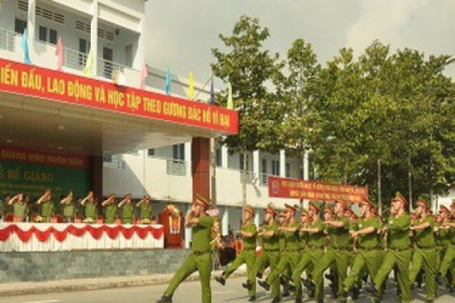 Thông tin chi tiết lịch khám sức khỏe và ngày thi văn bằng 2 các...