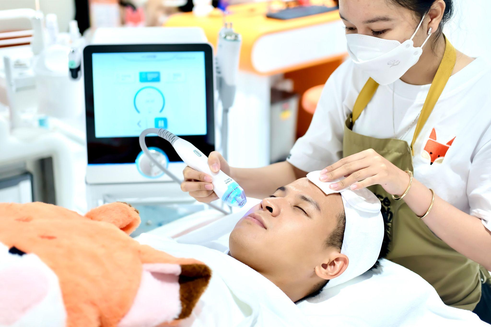 Bùng nổ trend mô hình rửa mặt công nghệ tại Việt Nam: Cơ hội mới trong ngành làm đẹp - 3