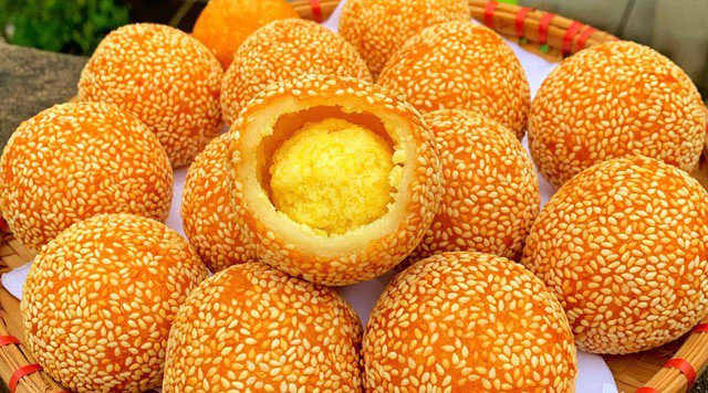 Bánh cam - bánh rán vừng đã được CNN công bố là một trong những món bánh rán ngon thế giới