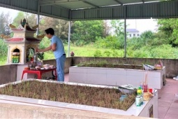 Tin tức trong ngày - Đằng sau ngôi mộ 2 cô gái Trung Quốc chết trẻ ở Hà Tĩnh