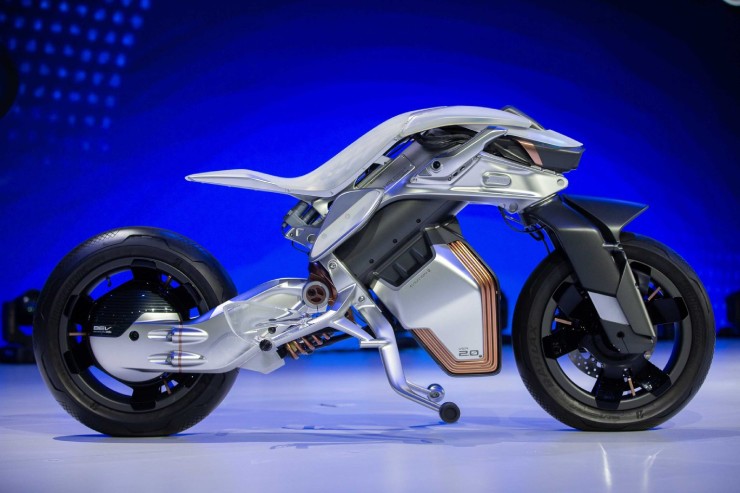 Yamaha MOTOROiD2 tái xuất, tương lai người dùng sướng như vua - 3