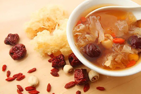 Thứ ký sinh trên gỗ được ví như "tổ yến của người nghèo", dưỡng nhan cực tốt - 5