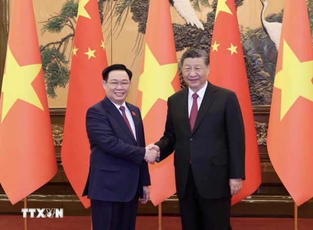 Chủ tịch Quốc hội Vương Đình Huệ hội kiến Tổng Bí thư, Chủ tịch nước Trung Quốc Tập Cận Bình. Ảnh: TTXVN