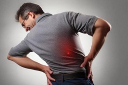 Sức khỏe đời sống - Đau lưng lâu ngày đừng chủ quan, rất có thể là tín hiệu ung thư gõ cửa