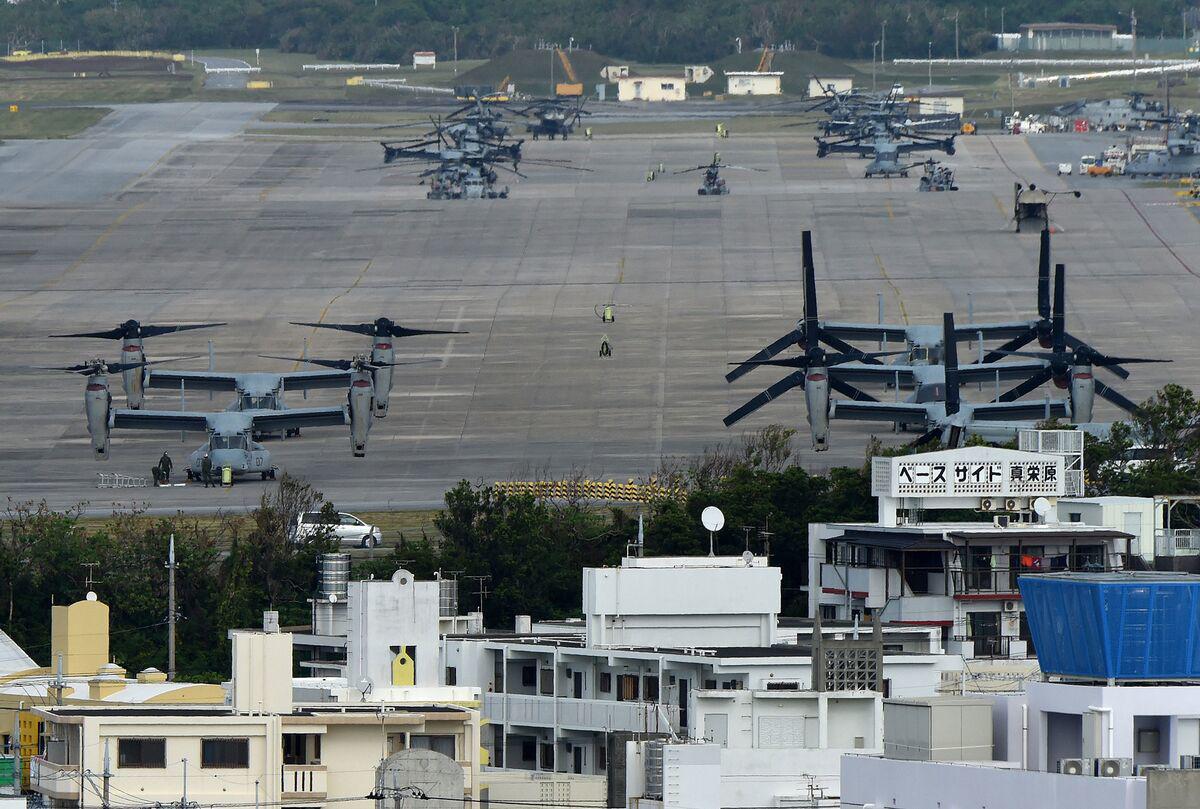Máy bay quân sự Mỹ trên đảo Okinawa (ảnh: Reuters)