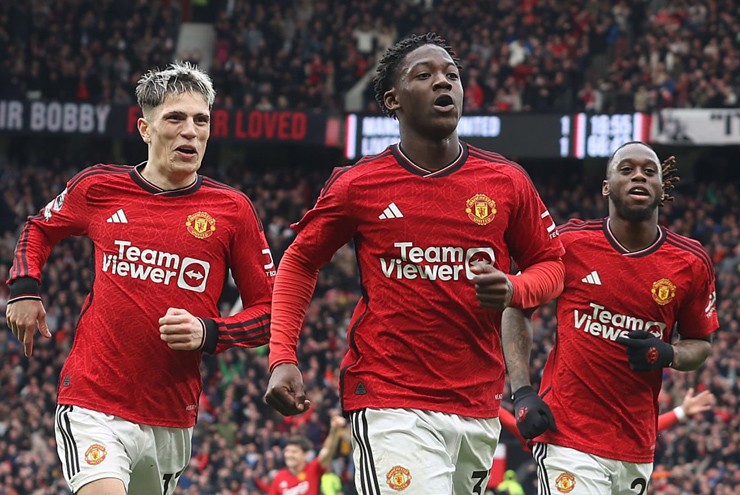 Mainoo chơi rất hay trước Liverpool