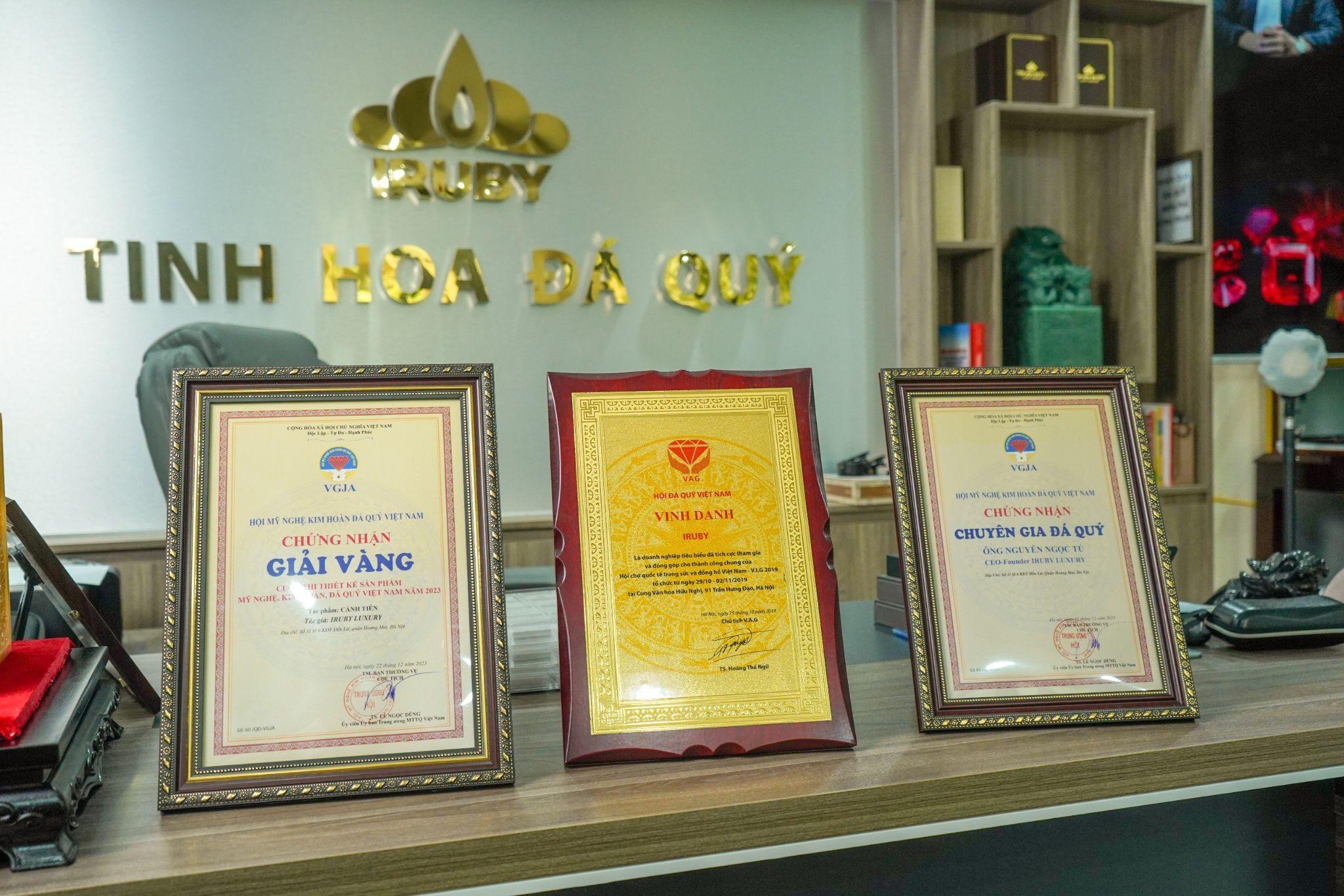 IRUBY - Luôn tự hào những đóng góp, cống hiến của mình được mọi người công nhận