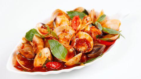 Nghêu xào sa tế