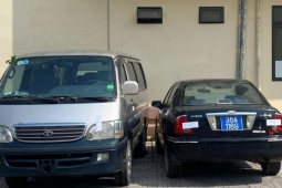 Tin tức trong ngày - Xử phạt 25 triệu đồng vụ hai ôtô trùng biển xanh