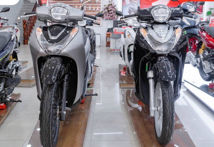 Giá Honda SH Mode giữa tháng 4/2024, chênh nhẹ 2 triệu đồng - 1