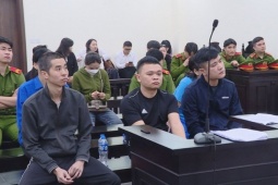 5 người đổi lời khai trong vụ 2 cựu công an bị cáo buộc cho vay lãi nặng và đánh bạc