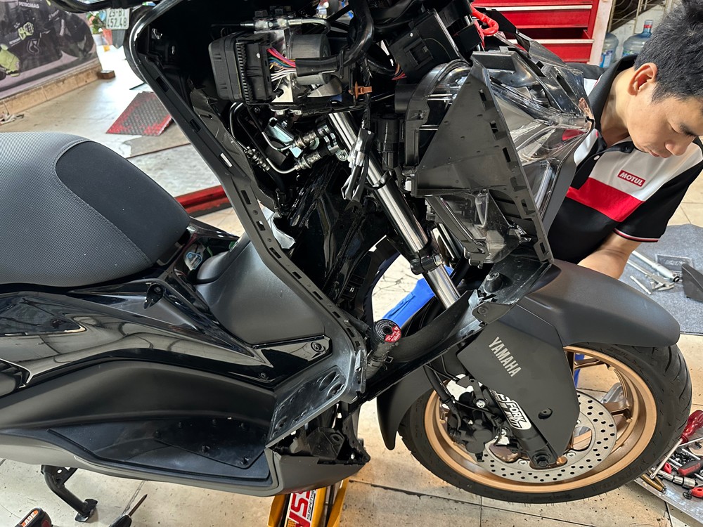 Bộ nâng cấp phuộc trước YSS XMAX 300