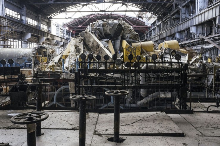 Một nhà máy điện của Ukraine, không được tiết lộ địa điểm, sau khi bị tấn công. Ảnh: THE WALL STREET JOURNAL