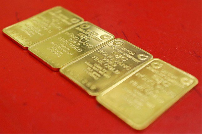 Ngân hàng Nhà nước sẽ tăng cung vàng miếng SJC để xử lý tình trạng chênh lệch cao của giá trong nước so với giá thế giới.