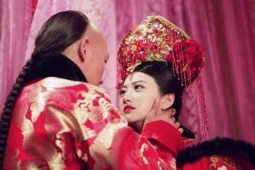 Thế giới - [Podcast] Mỹ nữ ngoại tình vẫn khiến vua mê đắm và cái chết thảm khốc