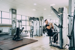 Đàn ông - Hướng dẫn kết hợp chạy và nâng tạ