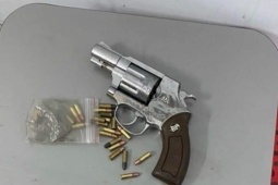 Pháp luật - “Pha chế nước vui” cung cấp cho con nghiện rồi thủ súng "phòng thân"