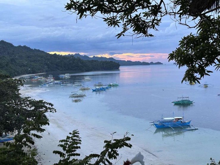 Bình minh ở Sipalay. Ảnh: ohsosweet10.