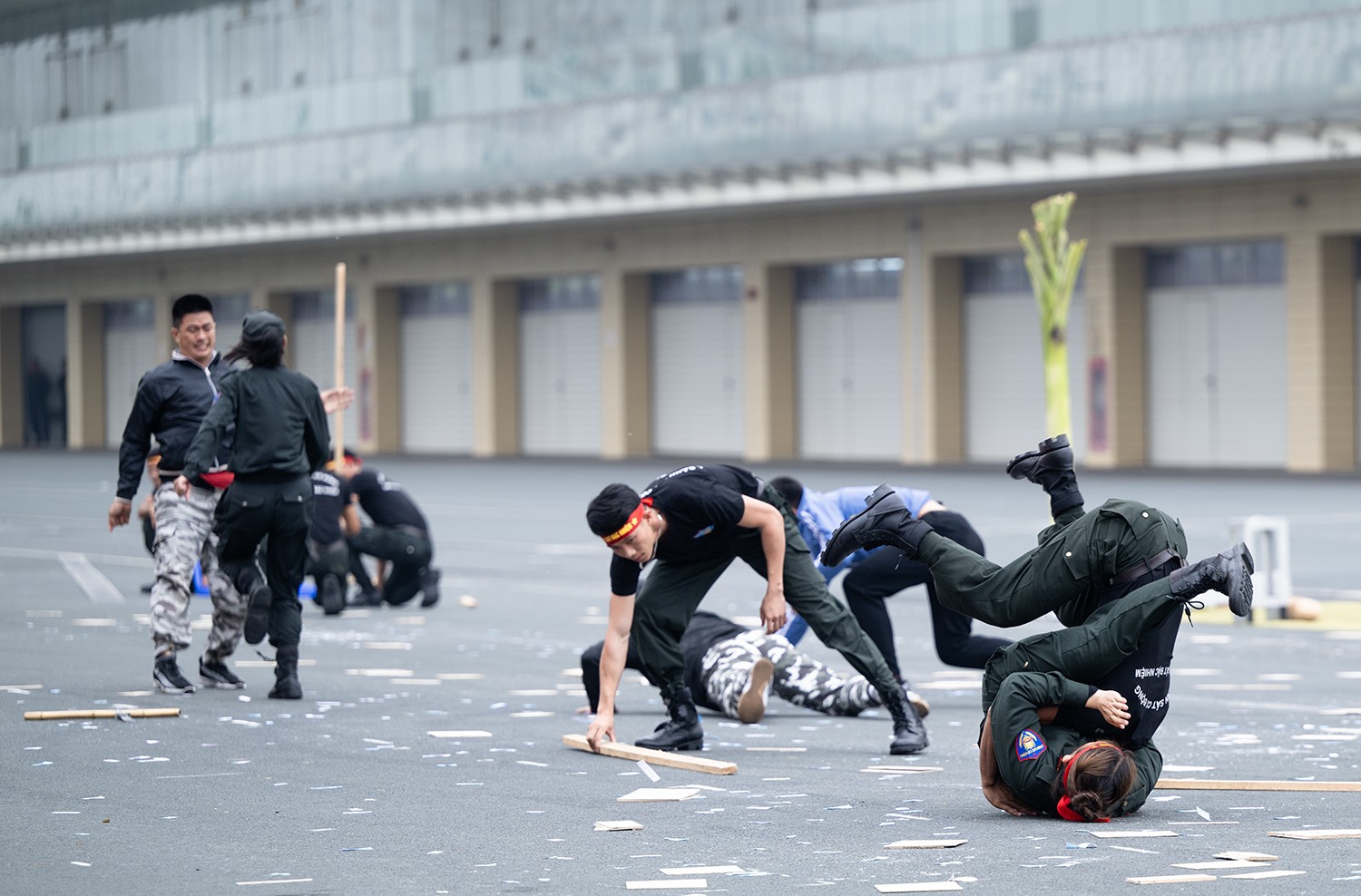 Các tình huống đánh đối kháng, có sử dụng các loại công cụ hỗ trợ và cường công, công phá các mục tiêu có phản đòn