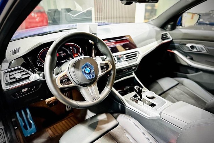 BMW giảm giá sâu cho xe 330i M Sport VIN 2022, giá bán từ 1,4 tỷ đồng - 8