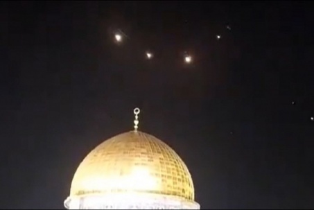 Lực lượng khác tung đòn vào Israel trong ngày UAV Iran tập kích