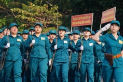 Tin tức trong ngày - Bộ Quốc phòng trả lời kiến nghị xếp lương đại học cho chỉ huy trưởng quân sự xã, phường