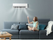 Thời trang Hi-tech - Giá điều hòa Daikin Inverter tháng 4: Giảm tối đa 2,2 triệu đồng