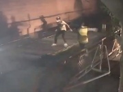 Tin tức trong ngày - Clip: Giây phút nhân viên gác chắn cứu người đàn ông lao vào tàu hàng