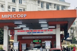 Thị trường - Tiêu dùng - Lý do phải điều chỉnh giá xăng dầu sớm hơn 1 ngày