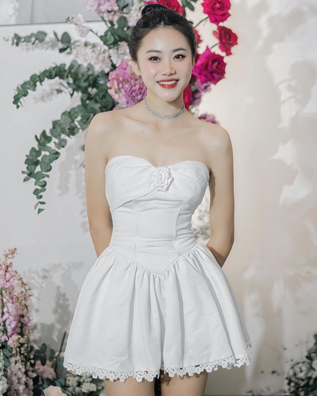 Hot girl “đất tổ Hùng Vương” mê bóng đá nổi tiếng khắp cõi mạng - 9