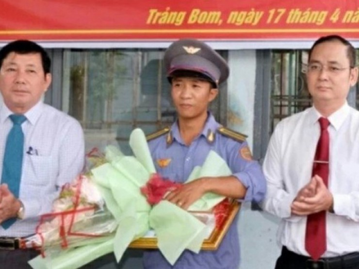 UBND tỉnh Đồng Nai tặng bằng khen cho nhân viên gác chắn đường sắt dũng cảm cứu người