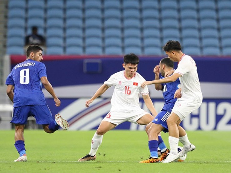 Video bóng đá U23 Việt Nam - U23 Kuwait: Điên rồ 2 bàn thắng & 2 thẻ đỏ (U23 châu Á)